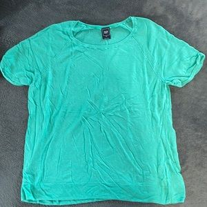 Blueish green gap shirt. Size XXL